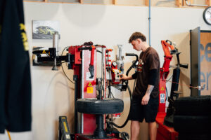 Tyre fitting machine in the on-site tyre bay